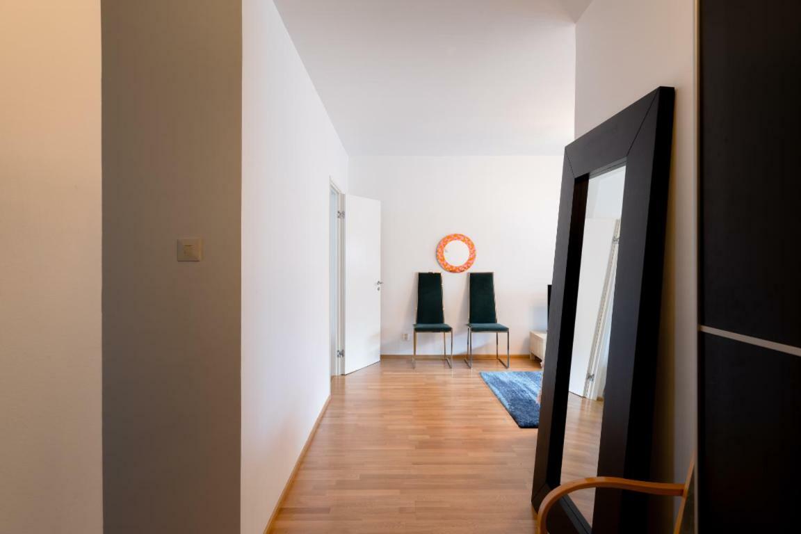 Stay Here Apartment Kamppi Helsinki Eksteriør billede